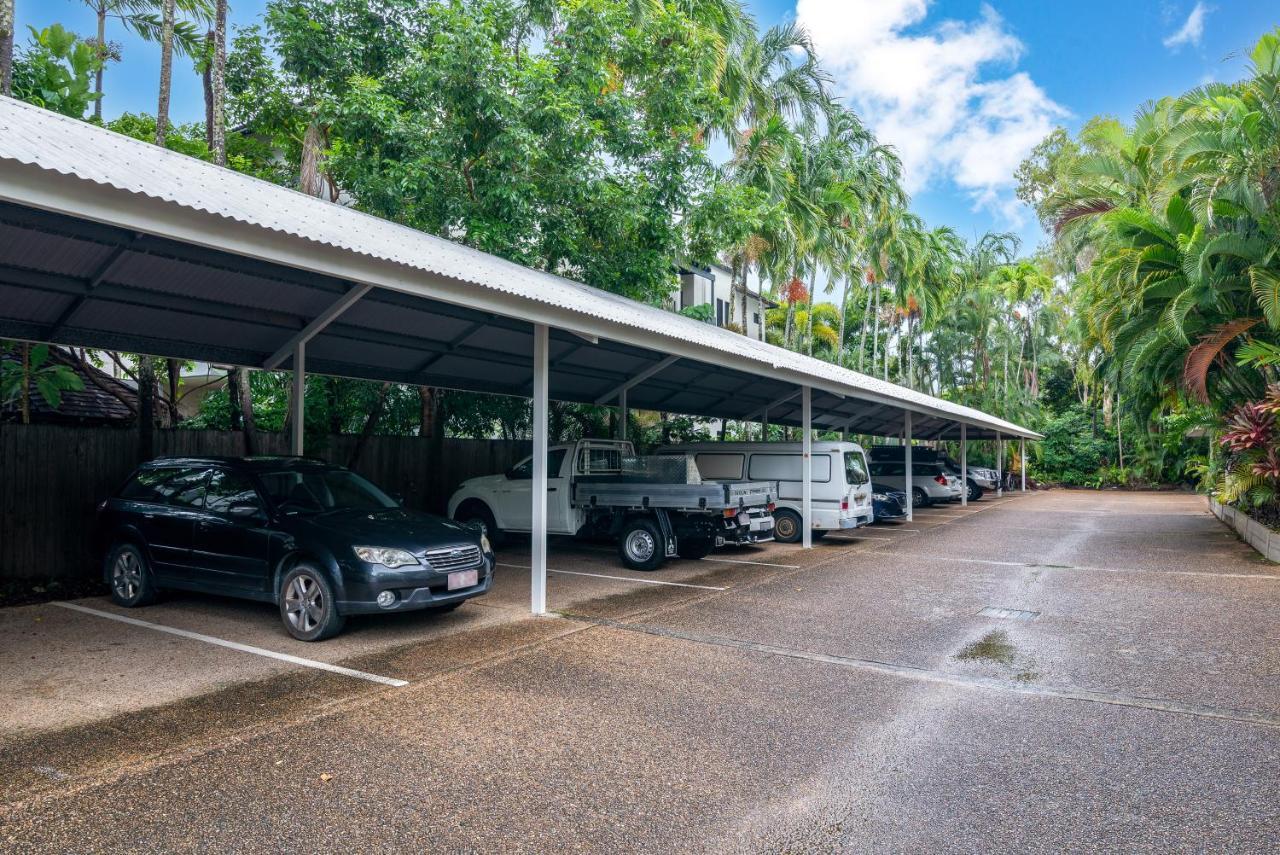 Seascape Holidays - Coral Apartments Port Douglas Extérieur photo